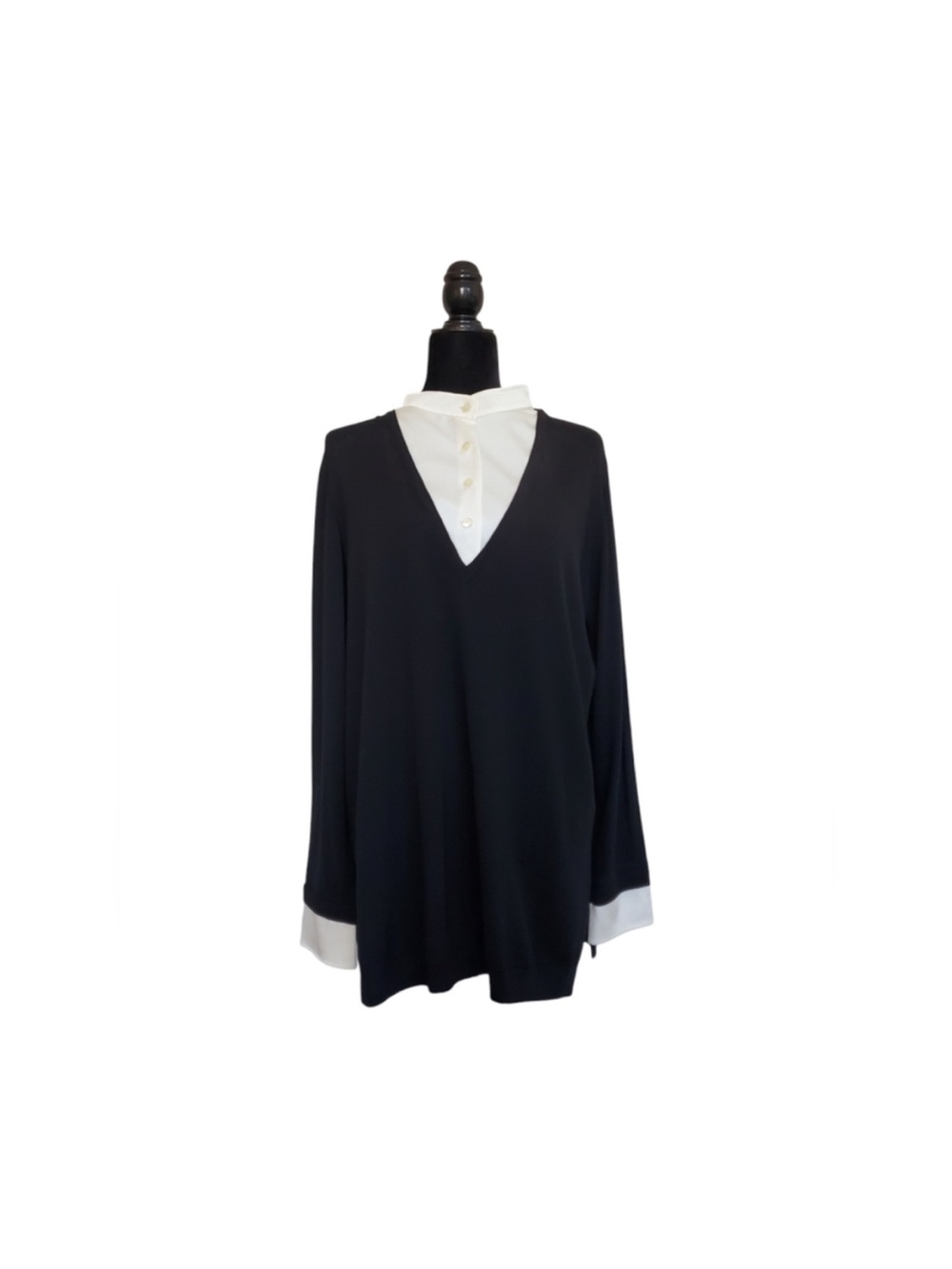 St. John Black Tunic Top with White Collar and Cuffs - Picture 2 of 9